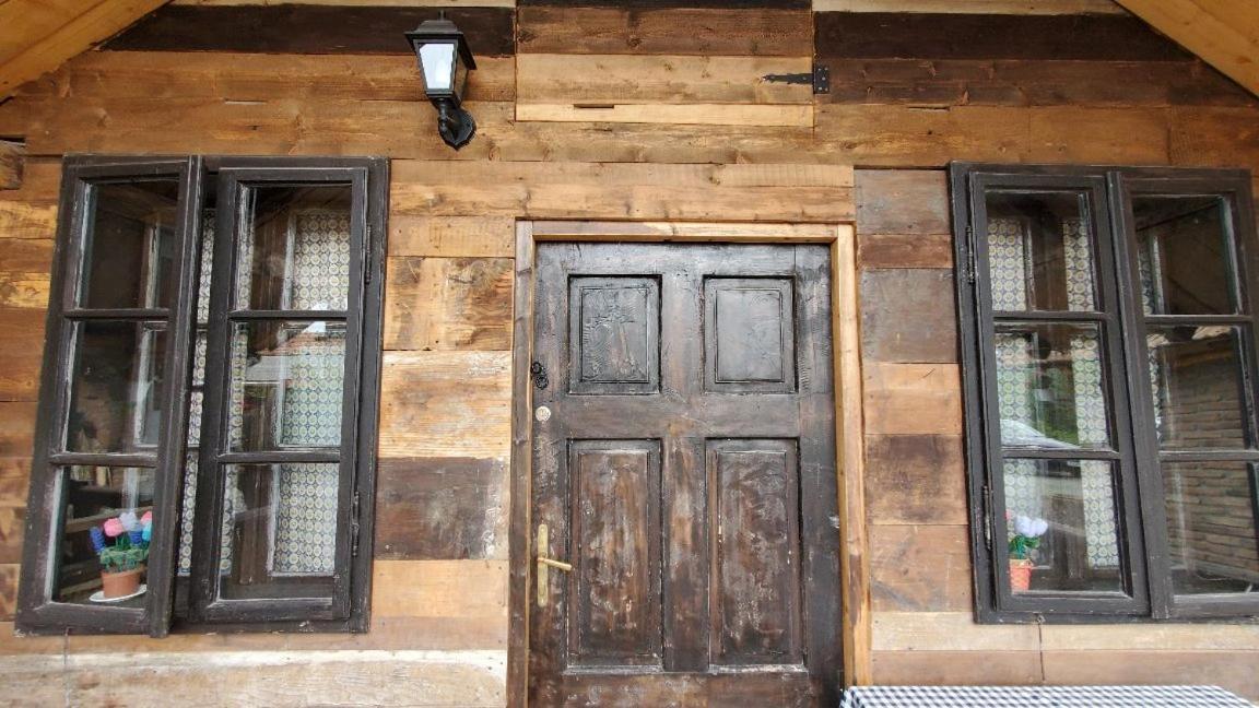 Casa Rustic Feher & Fekete Vendeghazak Sovata Exterior foto