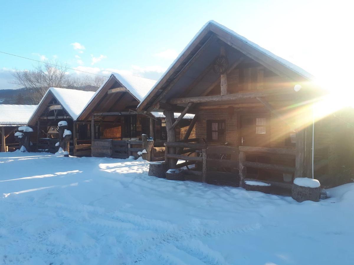 Casa Rustic Feher & Fekete Vendeghazak Sovata Exterior foto