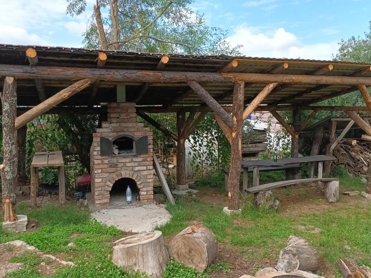 Casa Rustic Feher & Fekete Vendeghazak Sovata Exterior foto